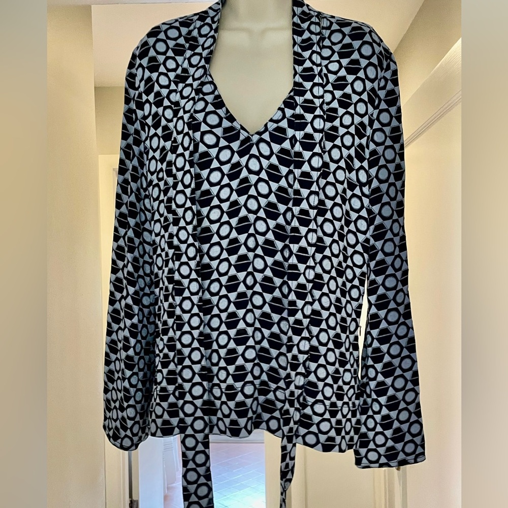 Derek Lam Geometric Blue and Black Women's Top